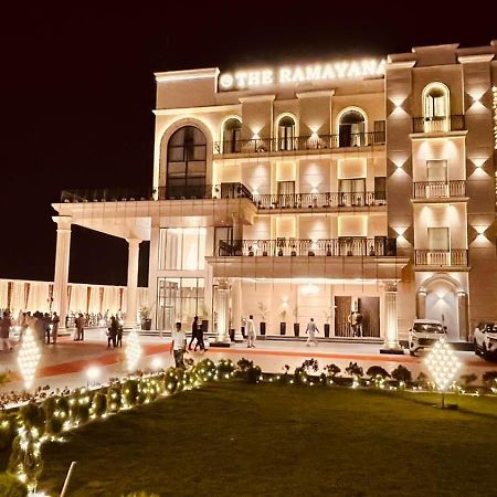 The Ramayana Hotel, Ayodhya Exterior foto